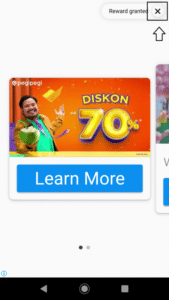 iklan shopee yang muncul di hp smartphone pada sebuah aplikasi